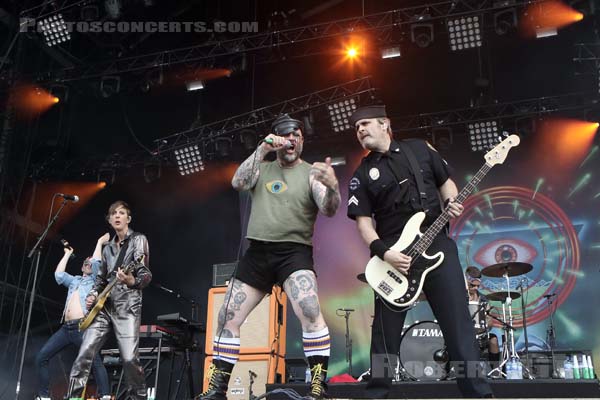 TURBONEGRO - 2018-06-16 - BRETIGNY-SUR-ORGE - Base Aerienne 217 - Main Stage - 